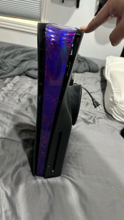 Sony PlayStation 5 Digital Edition with disc drive + DBrandDarkPlate