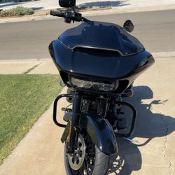 2018 Harley Road Glide Special