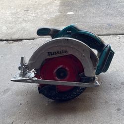 Makita Saw 6 1/2 