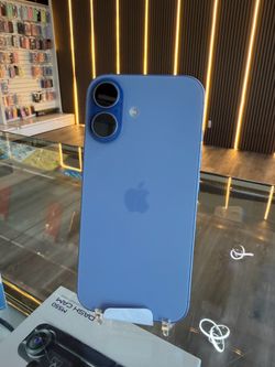 iPhone 17 Regular Blue 256GB Unlocked 🔥🔥🔥