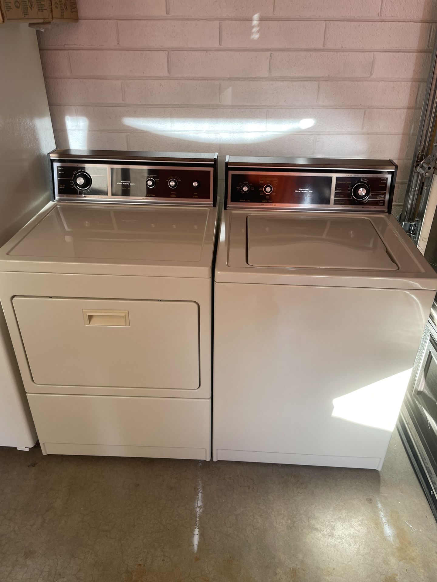 KENMORE WASHER AND DRYER SET $425