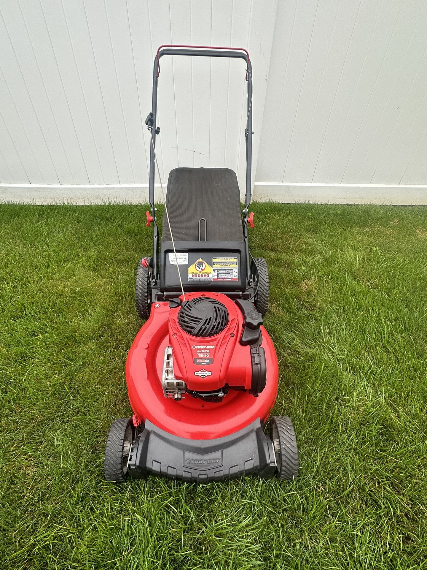 Troy bilt tb110 lawn mower with bag