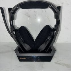 ASTRO Gaming A50 Wireless Headset + Base Station Gen 4 - Compatible With Xbox, PS5, PS4, PC, Mac - Black/Silver