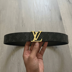 Belt size 105 eur