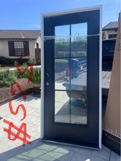 Puerta nueva de exterior de metal size 36x80 outsize black  inside  white