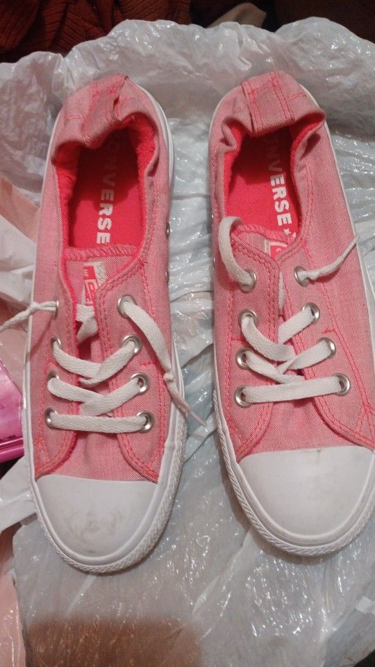 Women Converse Size 8 $5