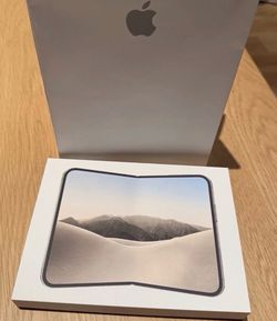 *IN HAND* Sealed Apple White iPhone Duo Unlocked 256GB