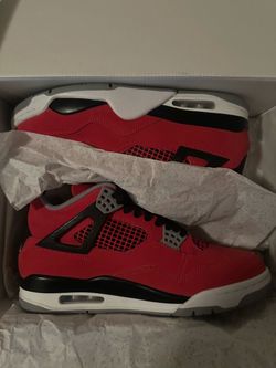 Jordan 4 toro bravo