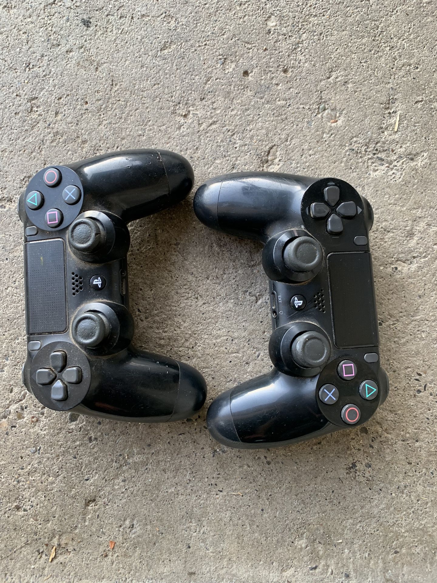 PS4 Controllers