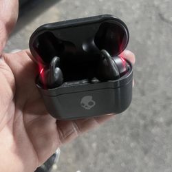 Skull Candy Ear Pods