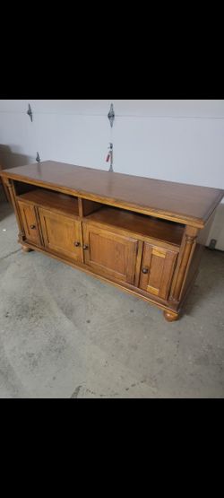Solid In Excellent Condition Piece 60x30x20