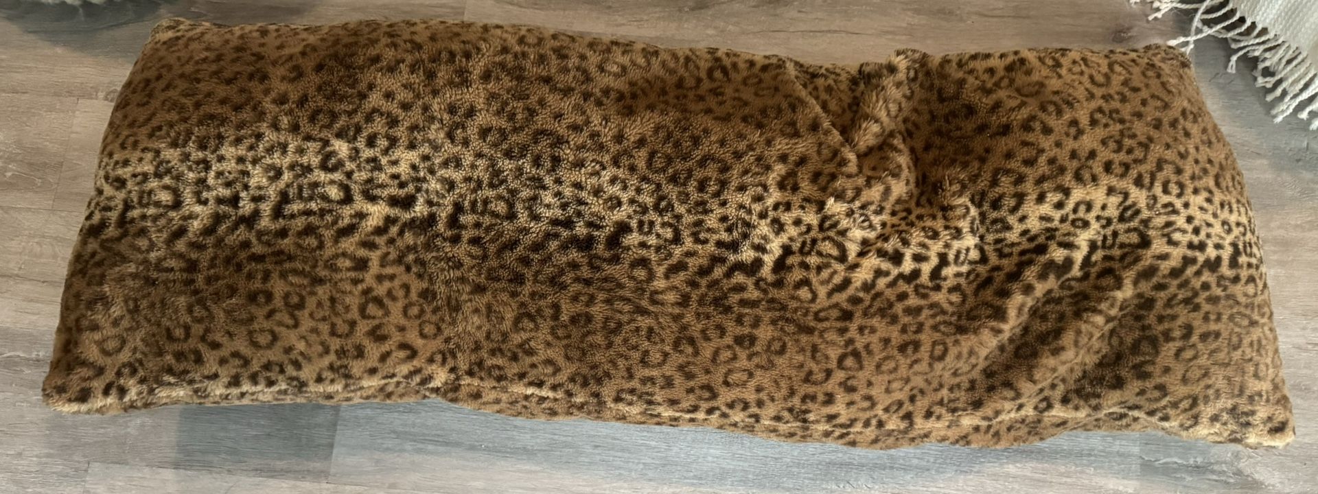 Cheetah pregnancy pillow,if it’s posted it’s available. Only msg when ready to pick