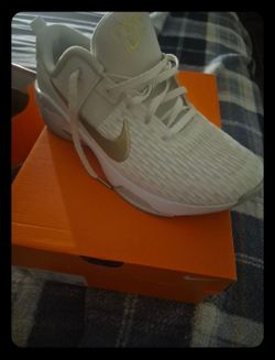 Size 11 Woman's Nikes