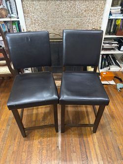 Pair of Counter Stool chairs read info