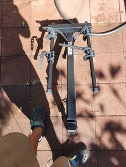 $35 Thule bike rack  hitch