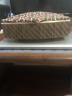Electric tabletop bun warmer