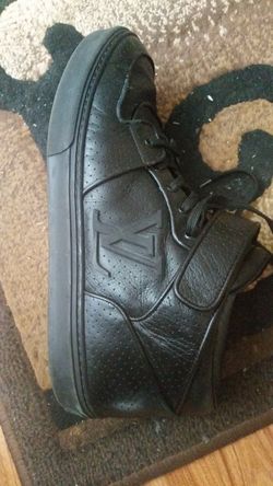 Louis Vuitton shoes size 10