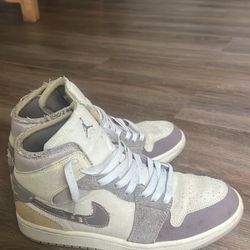 Jordan 1 Mid Size 8.5 Men’s