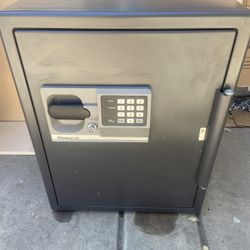 SentrySafe 18 1/2 Wide 24 Long