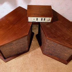 Pair of Vintage Bose 901 Speakers With Equalizer