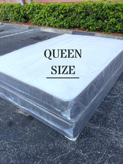 NEW QUEEN-SIZE PILLOW TOP MATTRESS & BOX SPRING ‐ 2PC