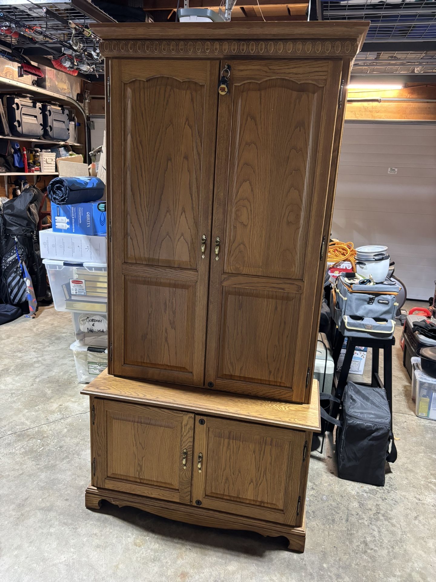Wood Gun Cabinet W/Key