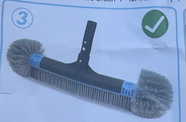TIDY MISTER  POOL BRUSH  12”