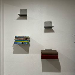 Floating Book Shelves 