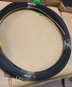 **DISCOUNT**Corning D34401EB1R3300F-P Pushlok Jumper Cable NEW IN BOX!