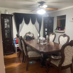 Dinning Room Set Table And 6 Chair 