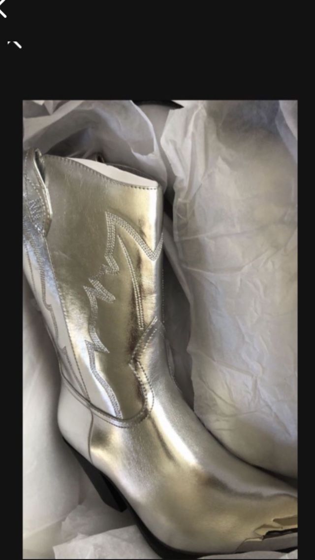 JW PEI Riya Cowboy Boot