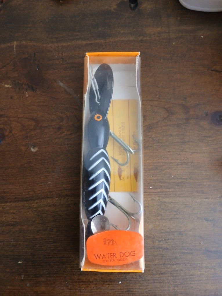 Nos Bomber Water Dog Vintage Fishing Lure With Box Black White Striped