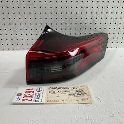2021 2023 NISSAN ROGUE SPORT RIGHT SIDE TAIL LIGHT LAMP OEM 