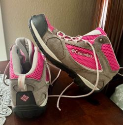Columbia shoes