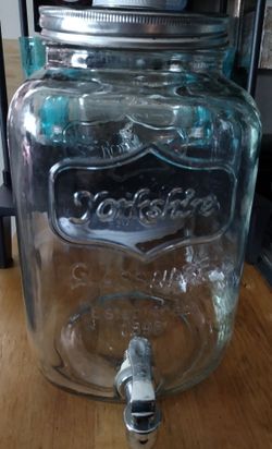 2 Gallon Yorkshire Drink Dispenser