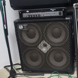 Ampeg B2R 350 Watts Amp and SWR Goliath II Bass Cabinet 