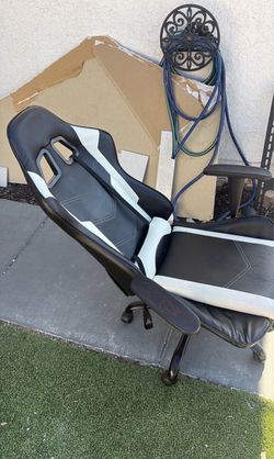 Gaming chair