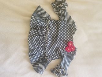 Cute girl 6-12mo peasant top