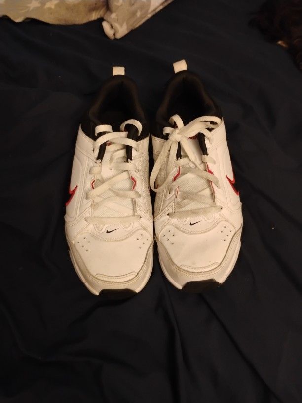 Size 8.5 Nike 