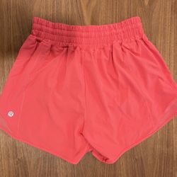 Lululemon Hotty Hot Shorts 4” – Size 4 – Hot Pink