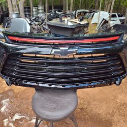 Front Grill 2021 To 2023 Chevy Blazer This Is A OEM Part In Excellent Condition