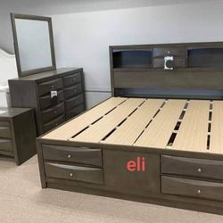 Emily King Bedroom Set Bed,dresser, Mirror, NIGHTSTAND Included 