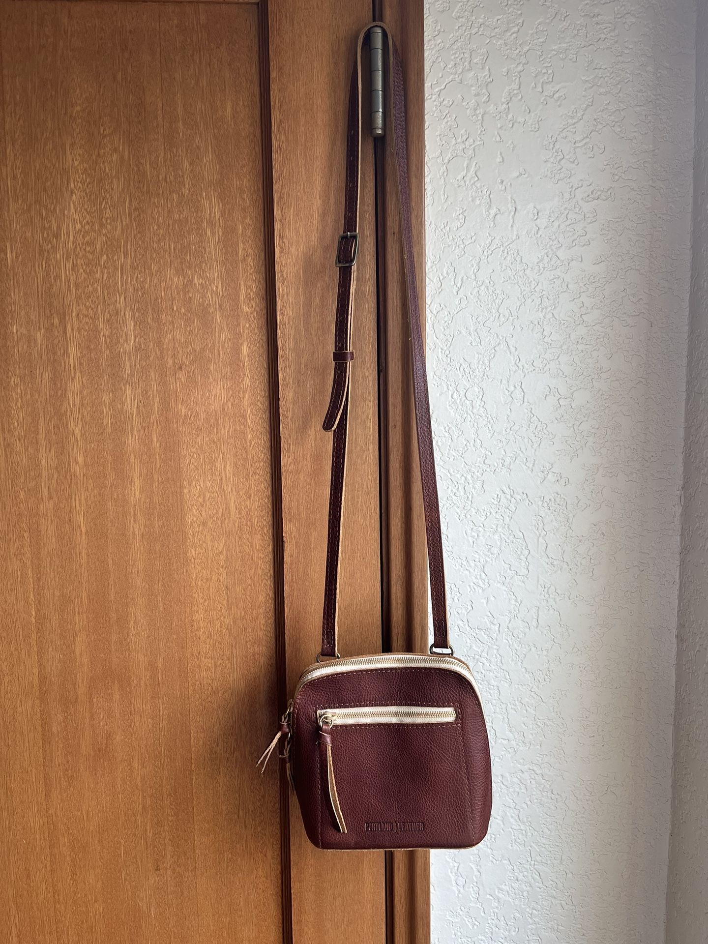 Portland Leather Goods Side Bag Satchel
