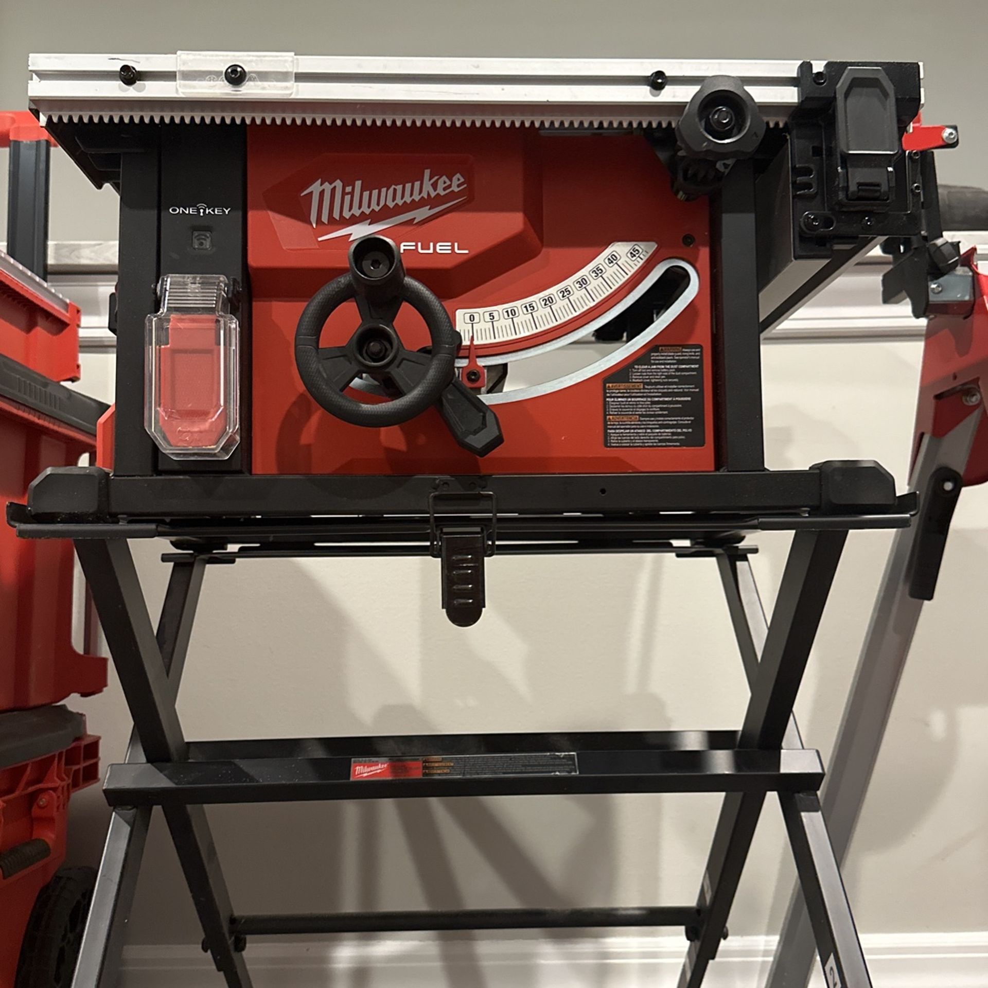 Milwaukee Table Saw With Stand