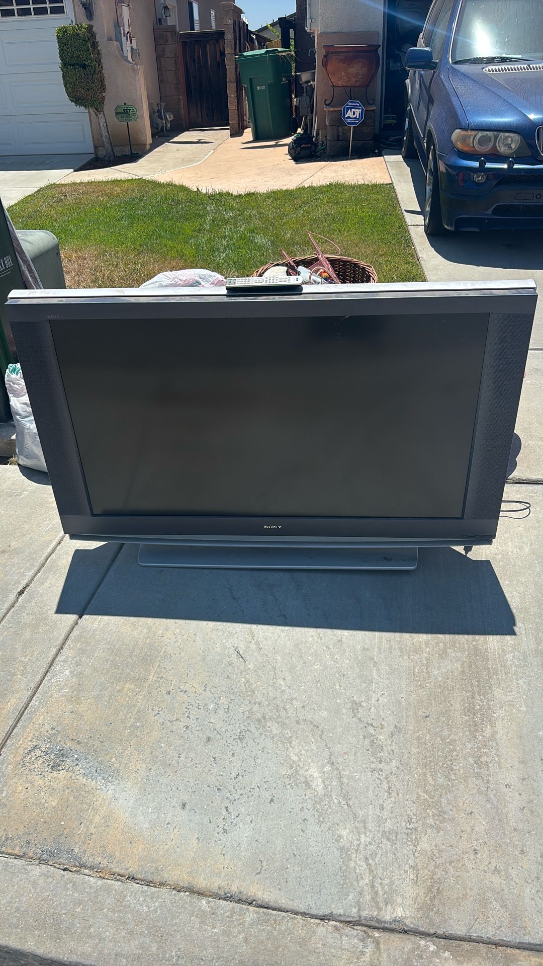 Huge Tv Sony