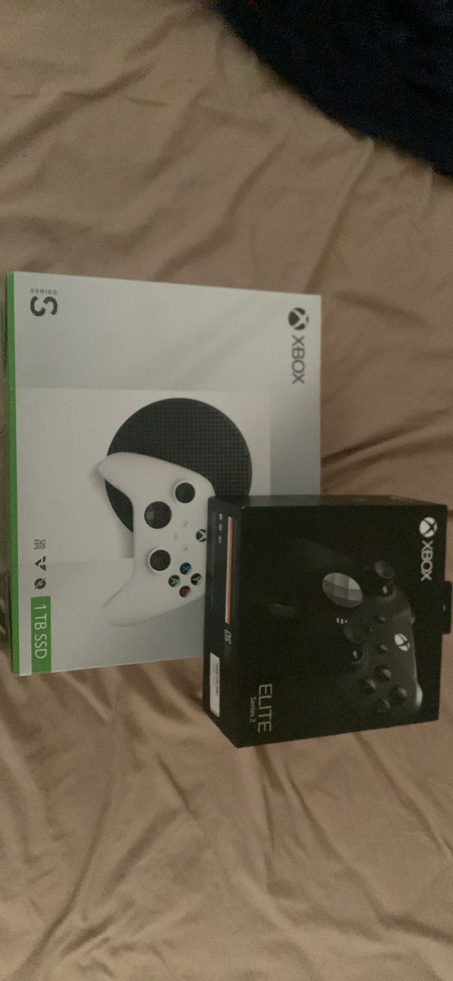 Xbox Series S 1 TB & XBOX ELITE SERIES 2 CONTROLLER
