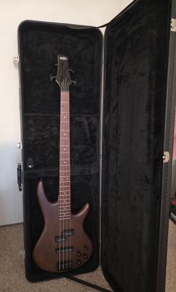 Gio Soundgear Ibanez Bass