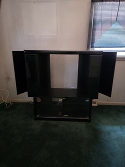 Entertainment center