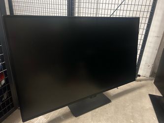 LG 43” 4K UHD IPS Monitor – USB-C, HDMI, DisplayPort – 43UD79-B