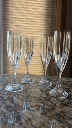 Glasses-champagne